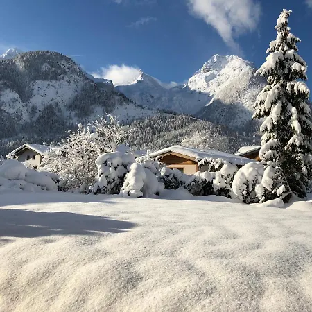 Daire Haus Bergsicht *